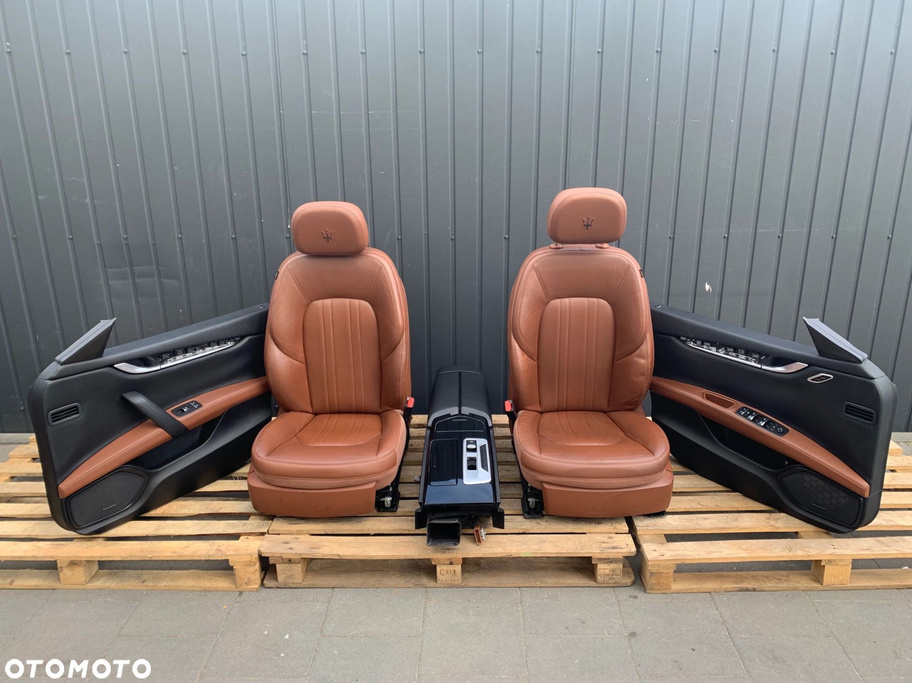 FOTELE TAPICERKA MASERATI GHIBLI III PAMIĘĆ GRZANE ELEKTRYCZNIE REGULOWANE HARMAN KARDON - 1