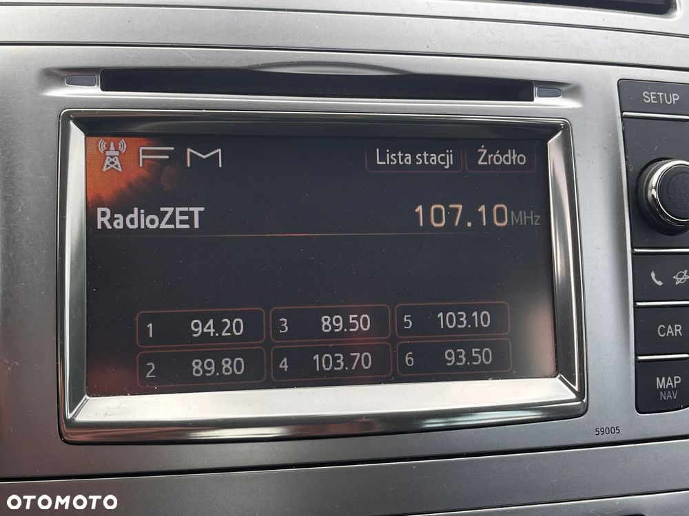 Toyota Avensis 1.6 Premium - 35