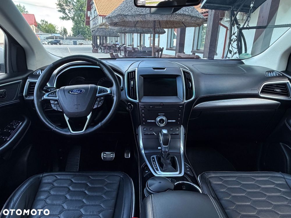 Ford Edge 2.0 TDCi Bi-Turbo 4x4 Vignale - 32