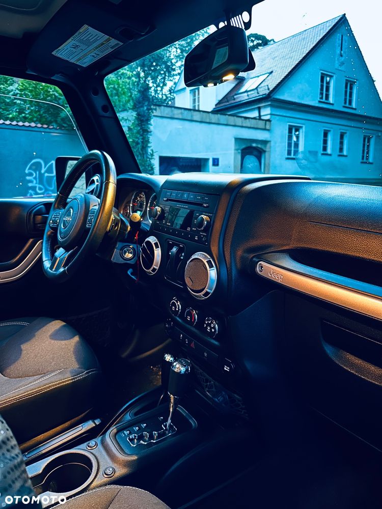 Jeep Wrangler 3.6 Rubicon - 13