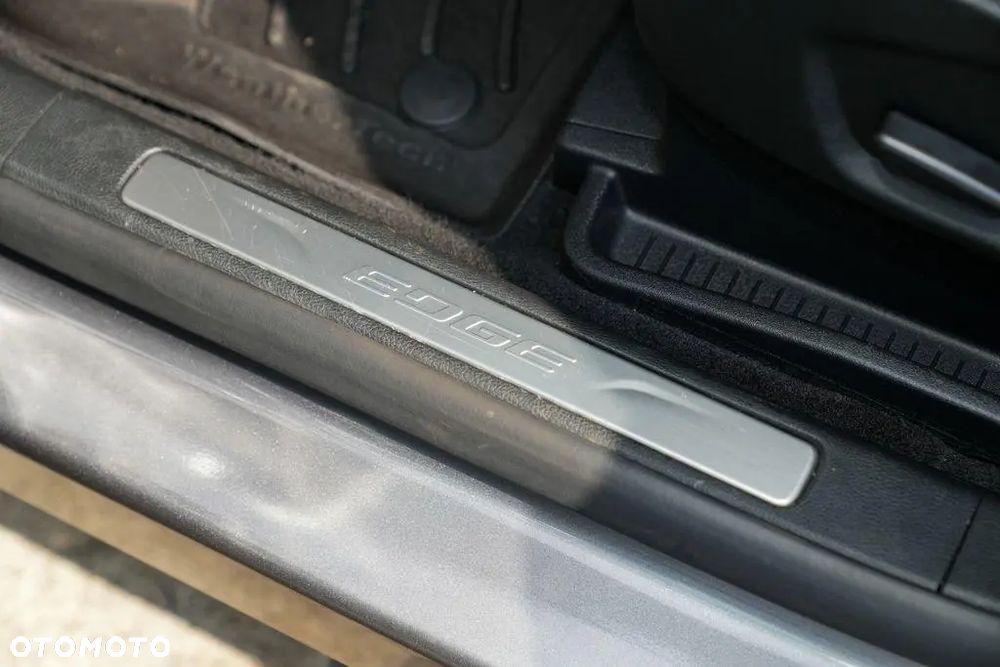 Ford Edge - 23