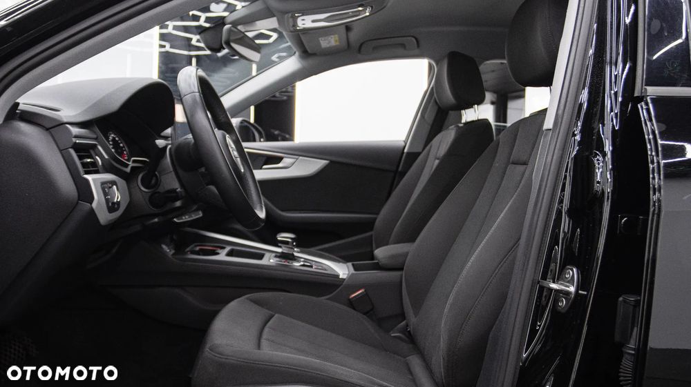 Audi A4 Limousine 35 TFSI mHEV Advanced S tronic - 15