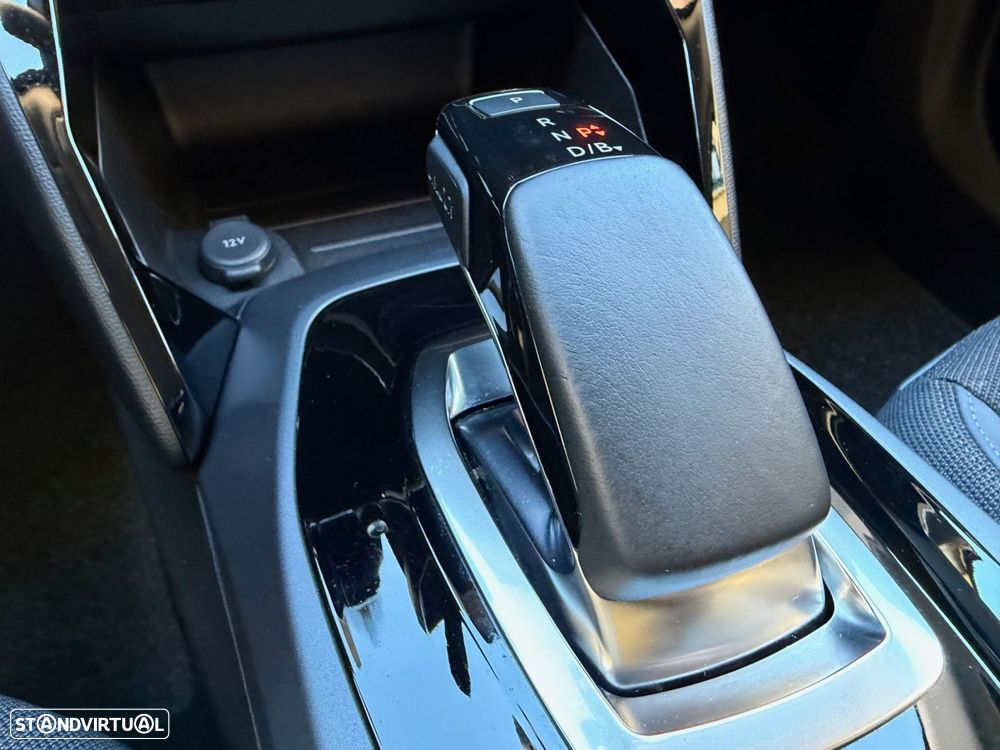 Peugeot e-2008 50 kWh Allure - 41