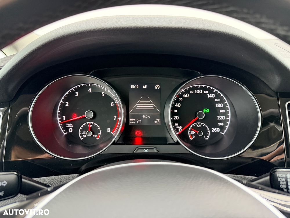 Volkswagen Golf Sportsvan 1.4 TSI (BlueMotion Technology) DSG Highline - 32