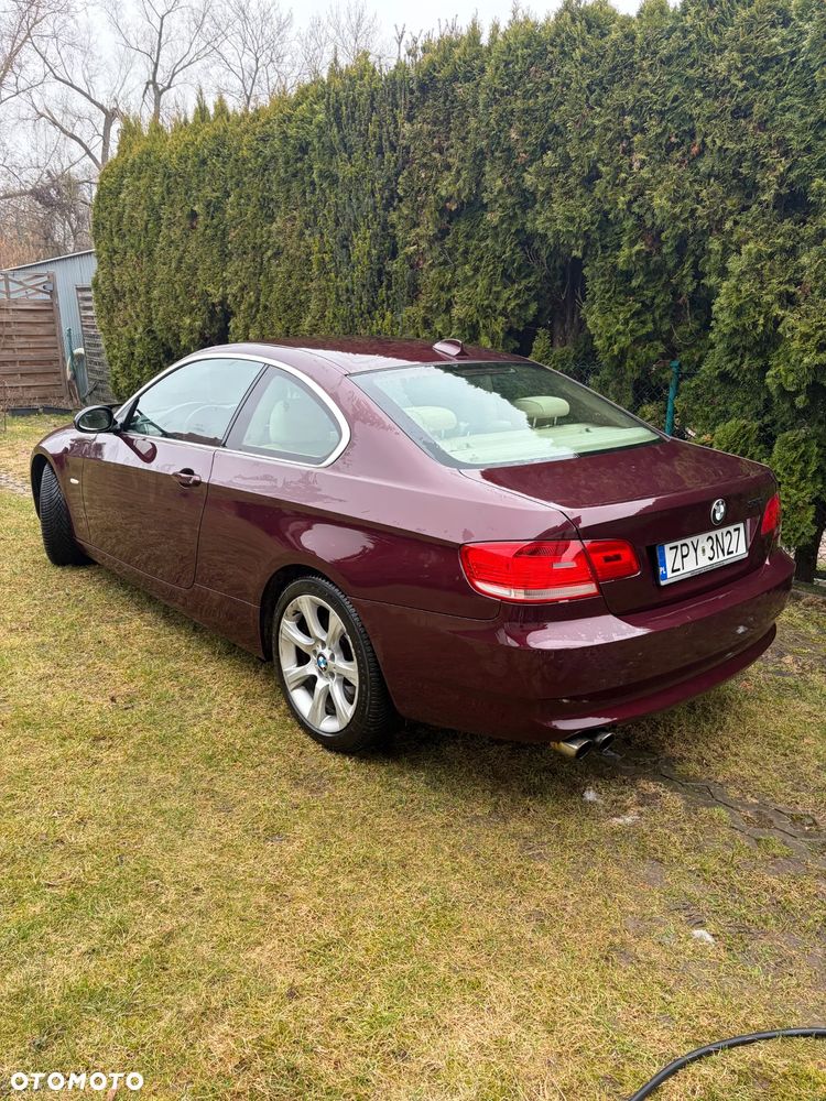 BMW Seria 3 330i - 14