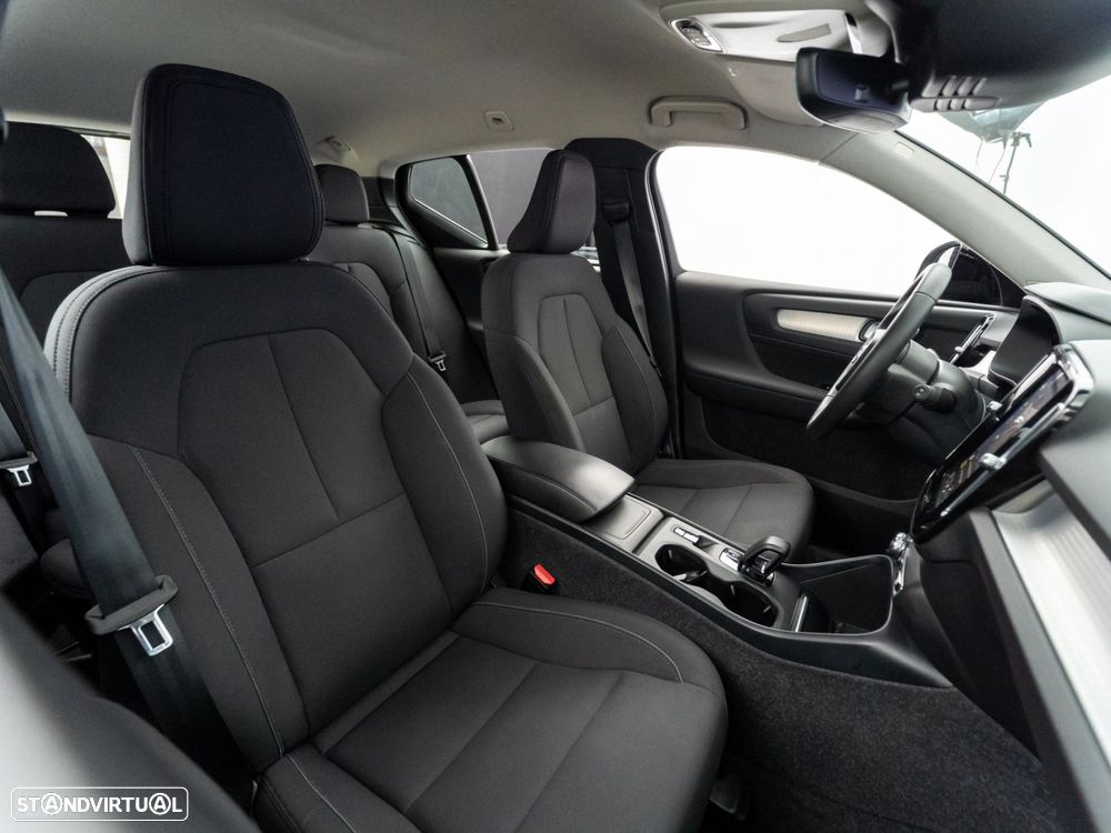 Volvo XC 40 1.5 T2 Momentum Plus Geartronic - 41