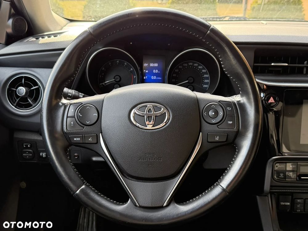 Toyota Auris 1.6 Valvematic Multidrive S Executive - 12