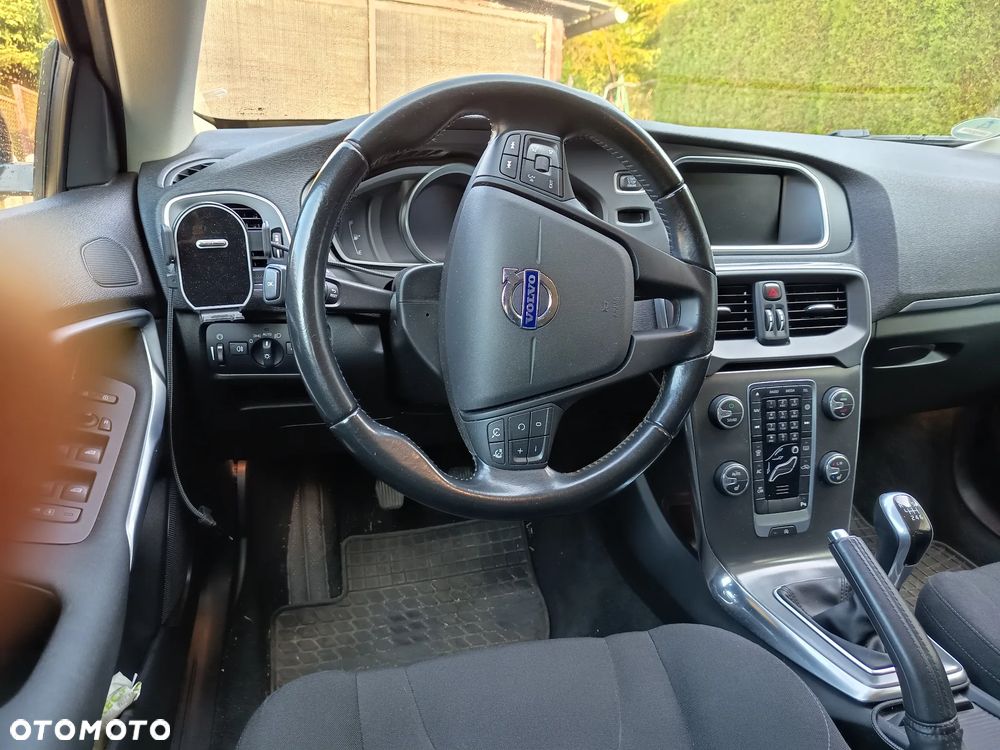 Volvo V40 - 8
