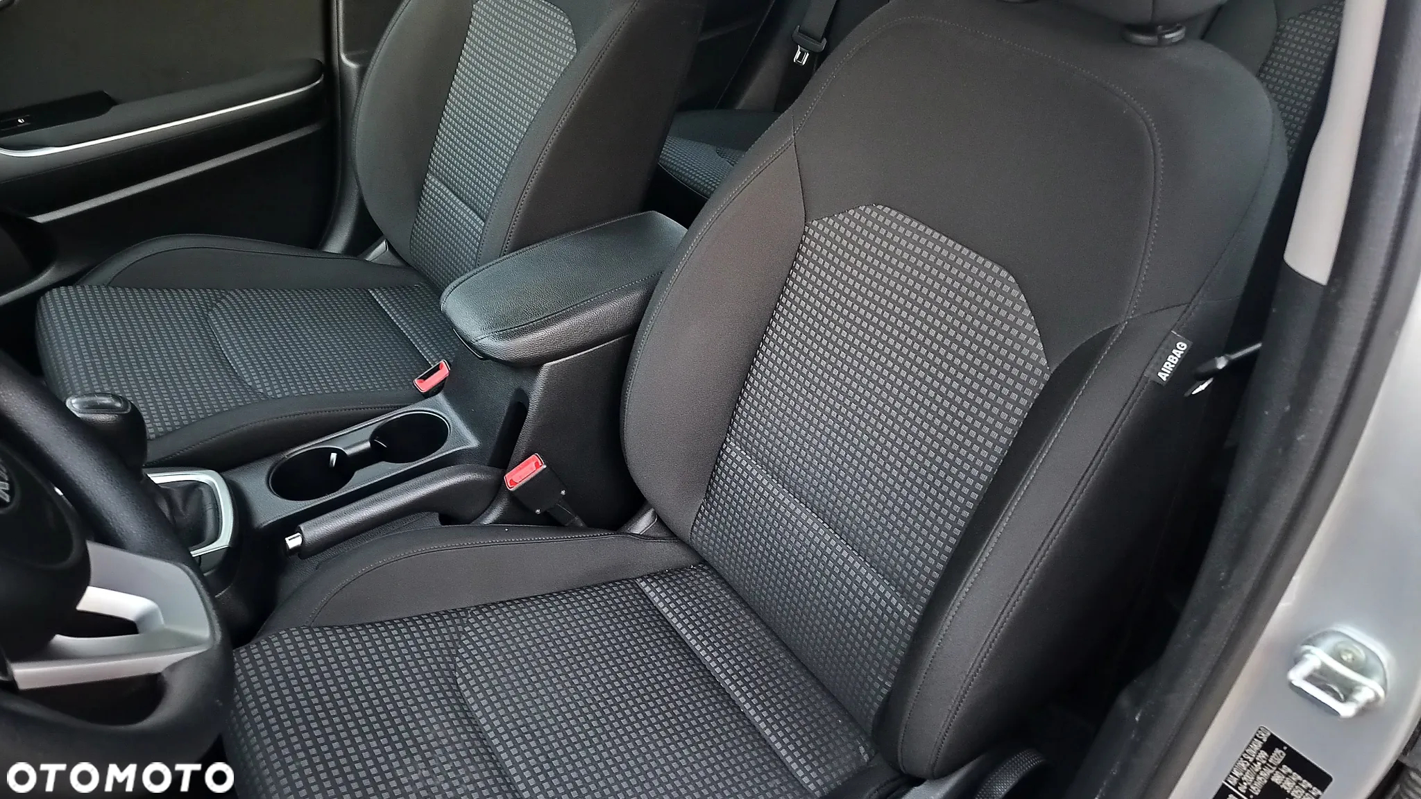 Kia Ceed 1.6 CRDi SCR M - 23