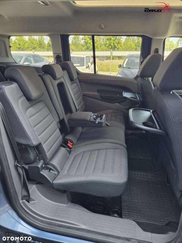 Ford Tourneo Connect Grand - 13