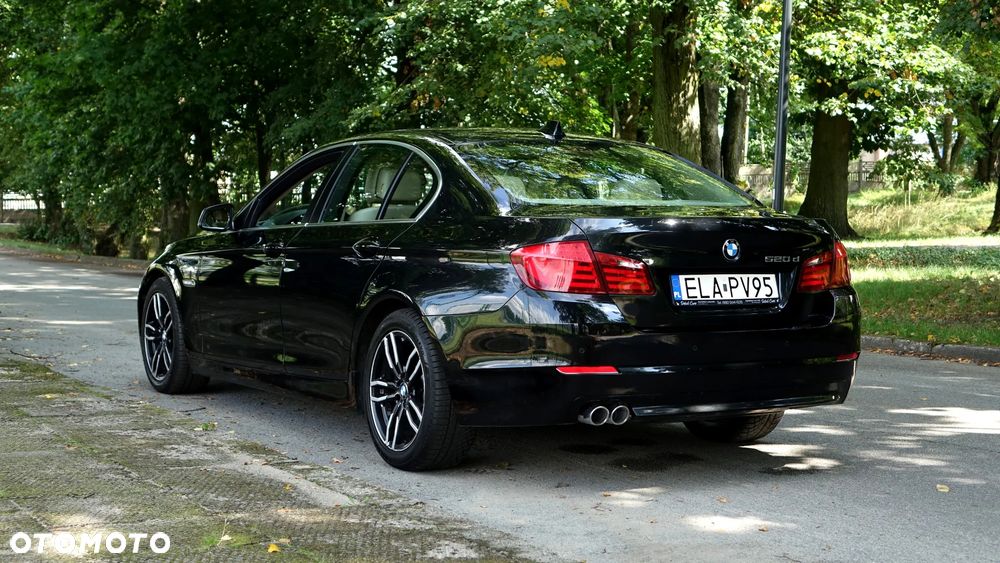 BMW Seria 5 520d Modern Line - 29