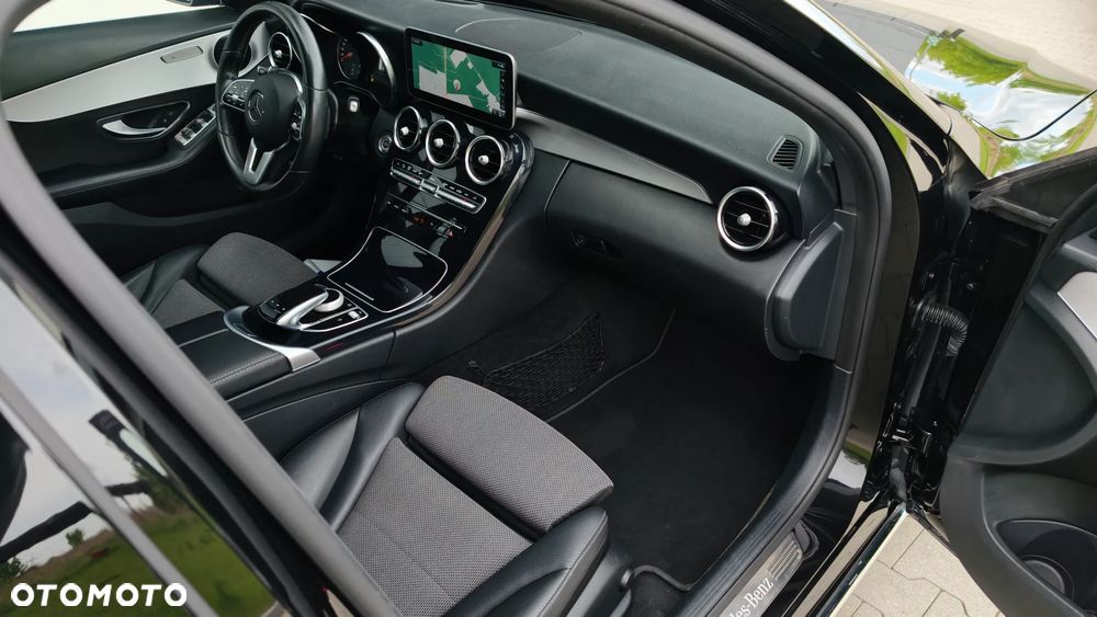 Mercedes-Benz Klasa C 220 d 9G-TRONIC Avantgarde - 17