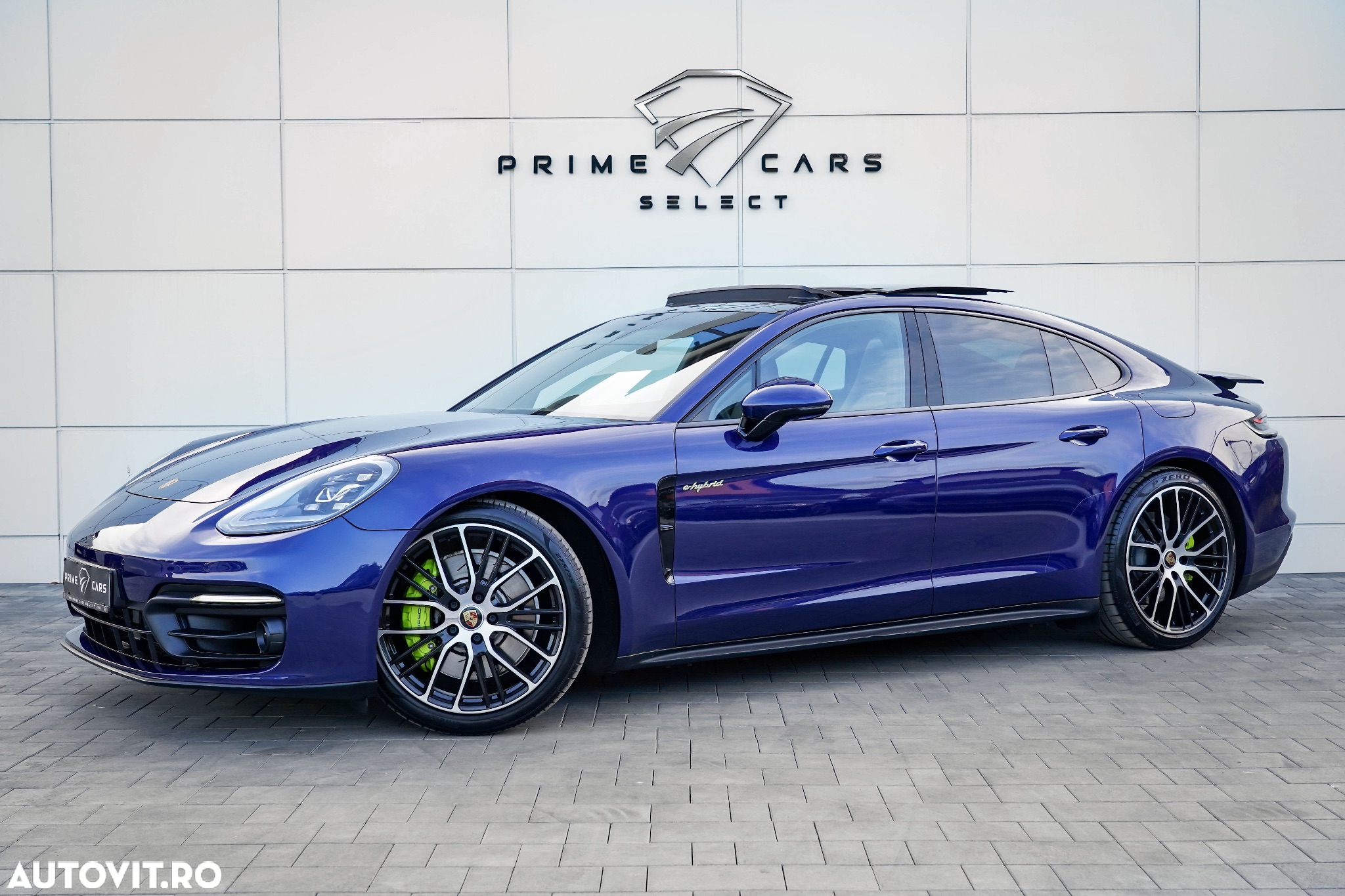Porsche Panamera 4 E-Hybrid - 28