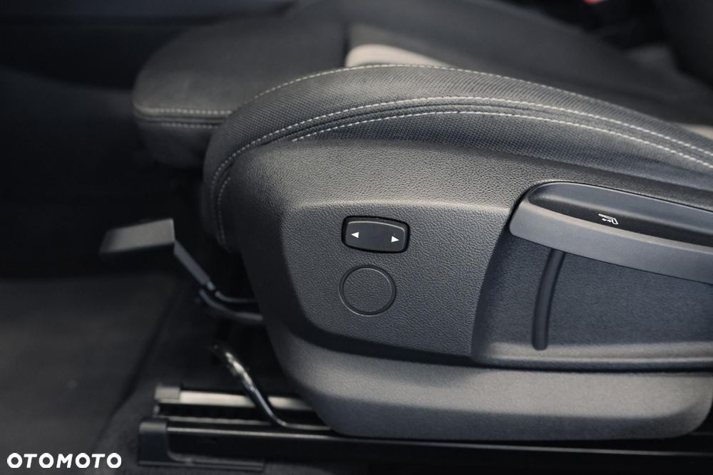 BMW Seria 2 218i GT Sport Line - 28