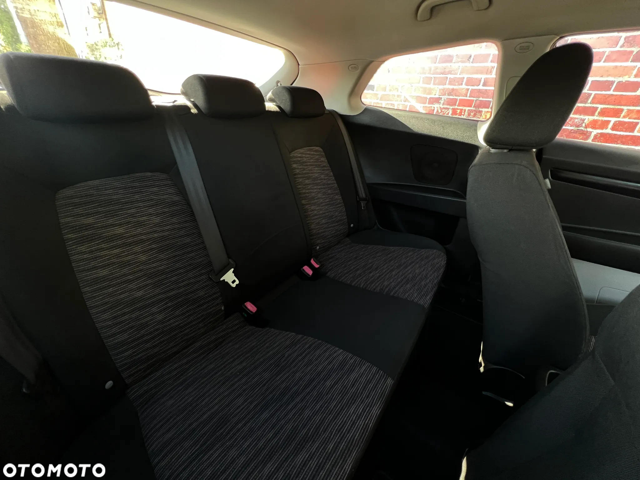 Kia Ceed - 16