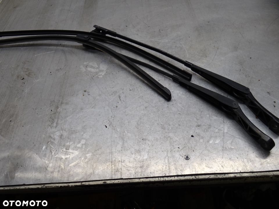 VW GOLF PLUS LIFT 09-14 2.0TDI RAMIONA WYCIERACZEK PRZÓD - 2