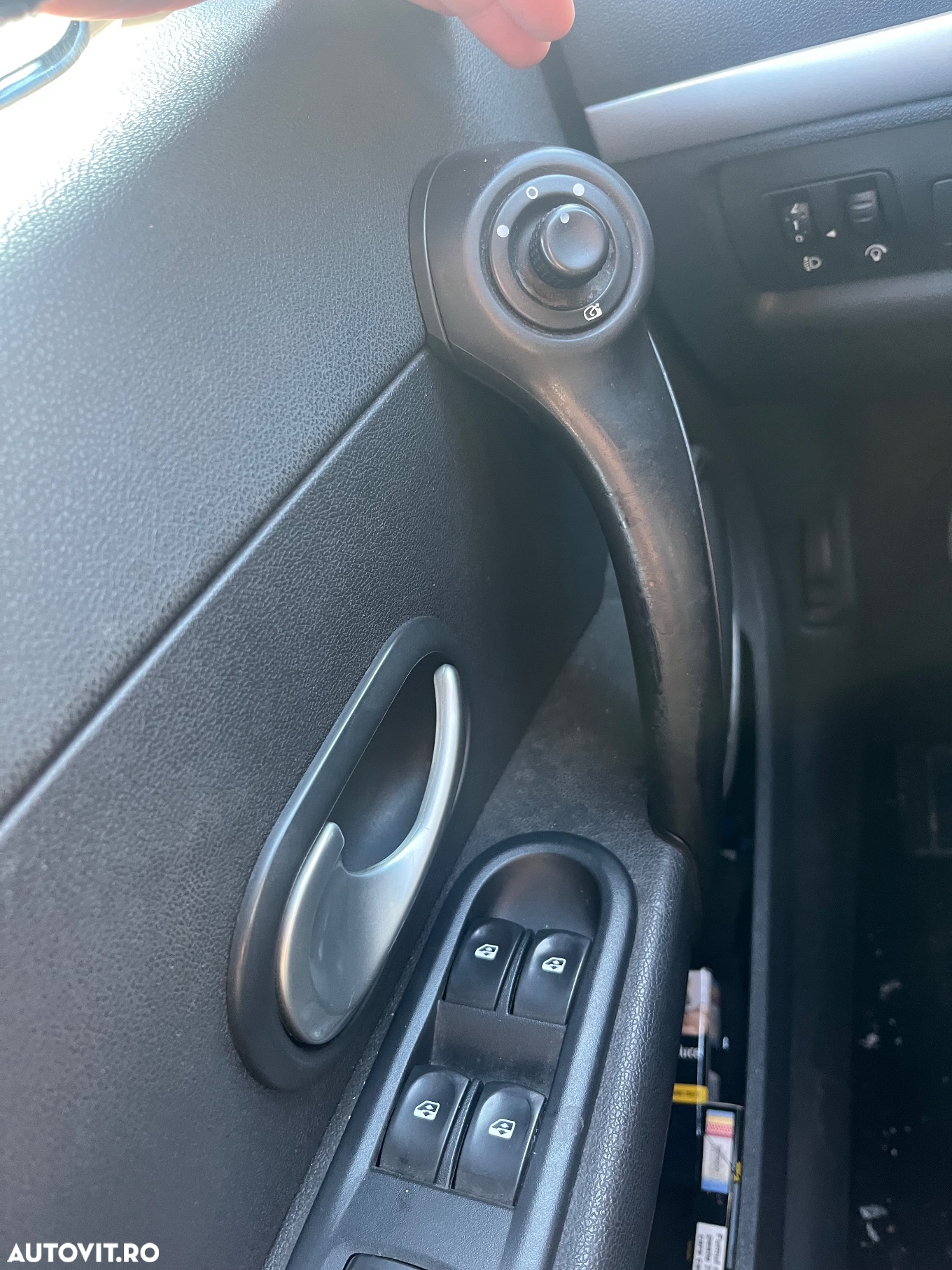 Renault Clio III 1.5 dCi Dynamique - 6
