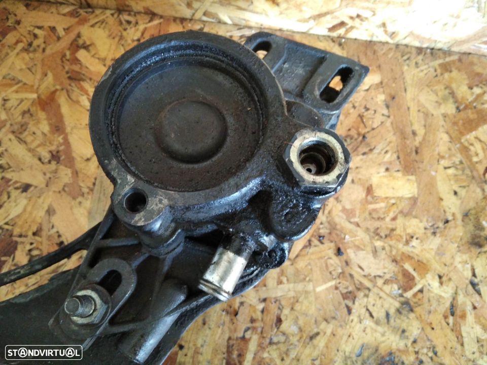 BOMBA DE DIRECÇÃO / DIREÇÃO ASSISTIDA RENAULT 21 25 2.1TD - 2