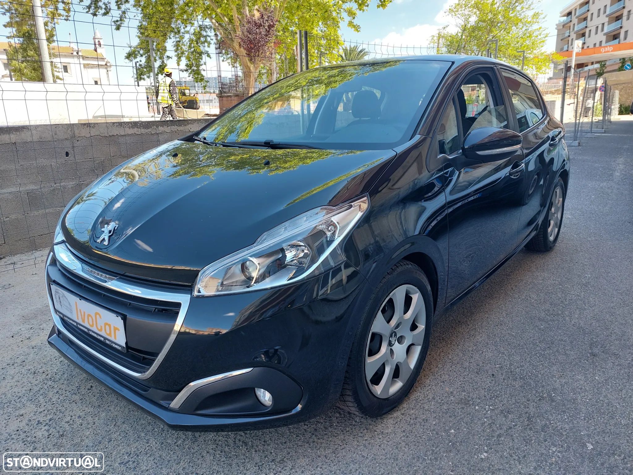 Peugeot 208 Blue-HDi 100 Stop&Start Style - 1