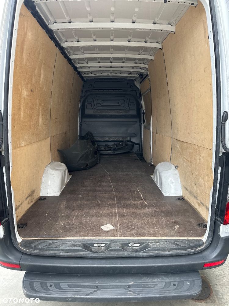 Mercedes-Benz SPRINTER - 31