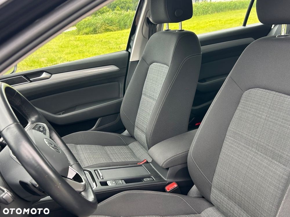 Volkswagen Passat 2.0 TDI SCR Comfortline DSG - 20