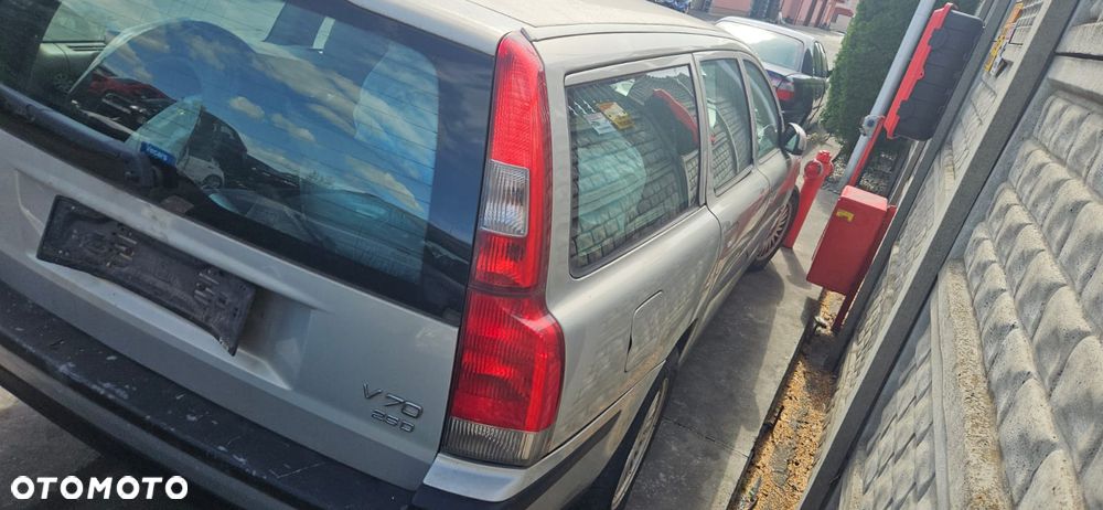 VOLVO V70 II 2.5TDI 99-05 ALUFELGI KOMPLET R15 - 13