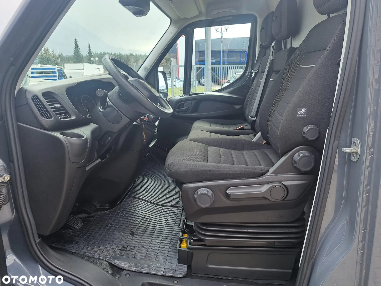 Iveco 35S18 Mobilna Wulkanizacja Specjalny Serwisowy Osobowe i Dostawcze Tylko 10 000 km Krajowy Jak Nowy ! Ledy Nawigacja - 3