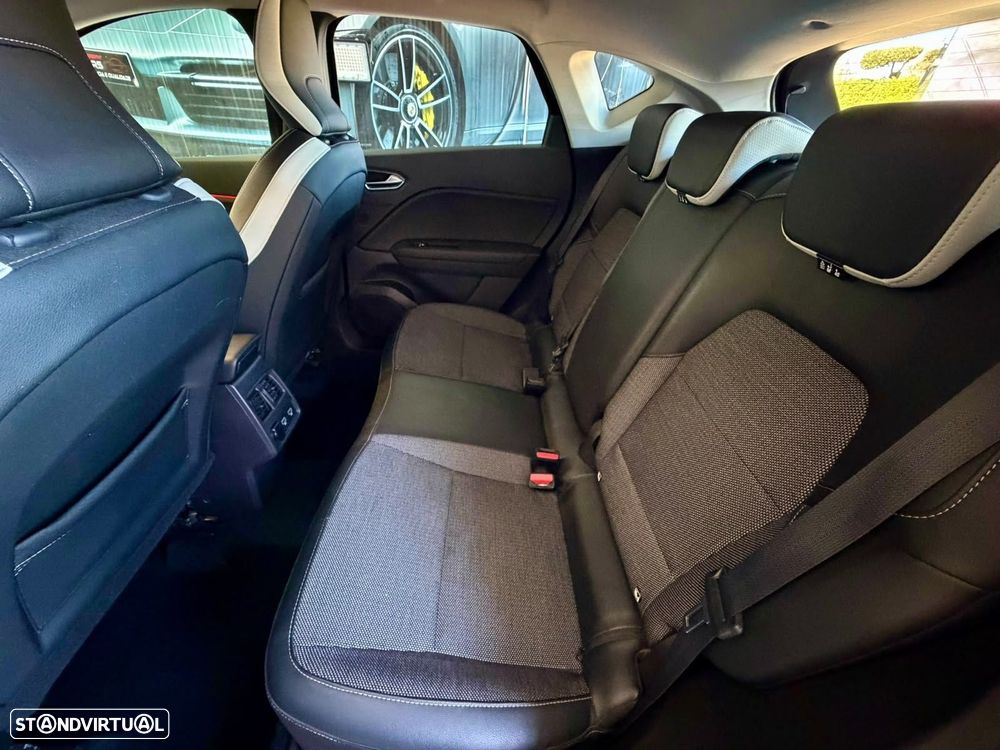 Renault Captur - 28