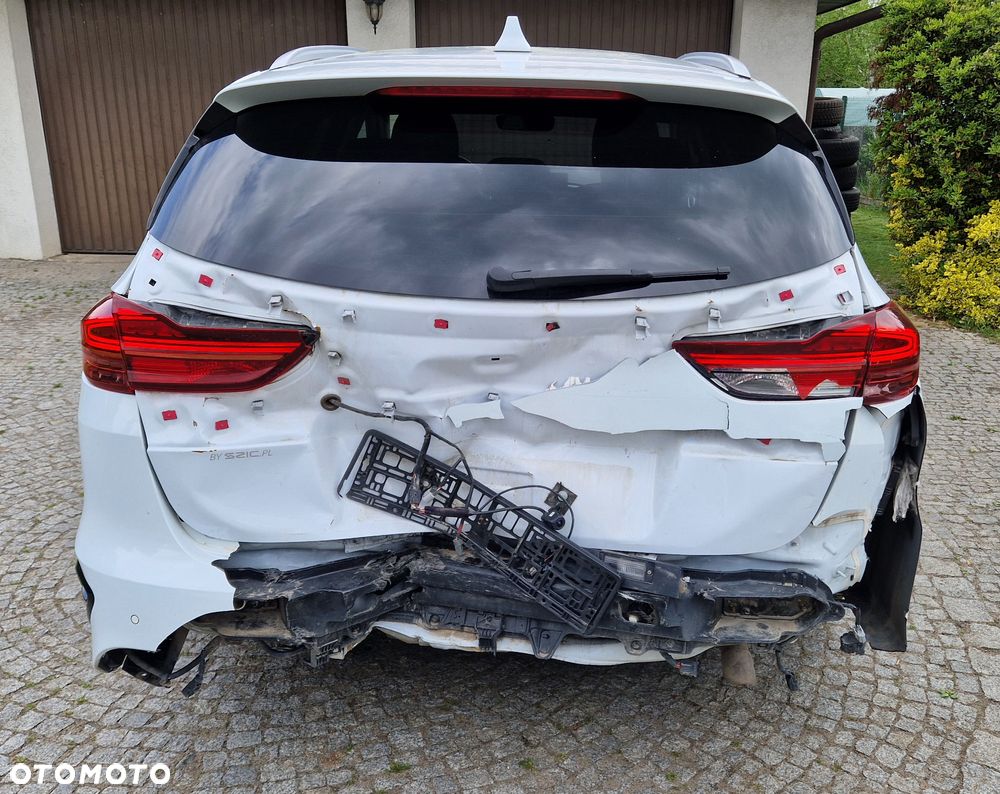 Kia Ceed - 7