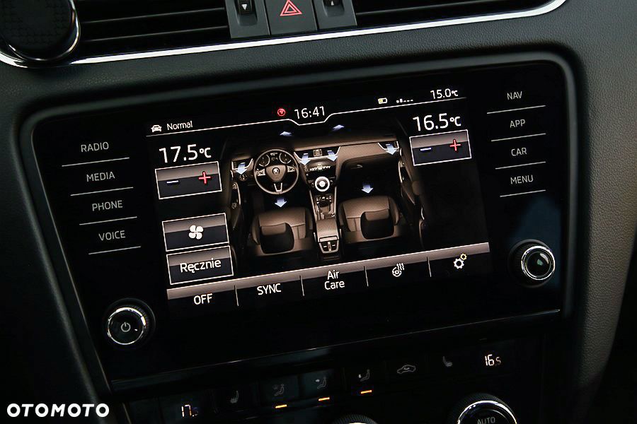 Skoda Octavia 1.6 TDI DSG Soleil - 33