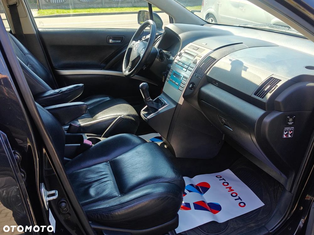 Toyota Corolla Verso 2.2 D-4D DPF Executive - 6