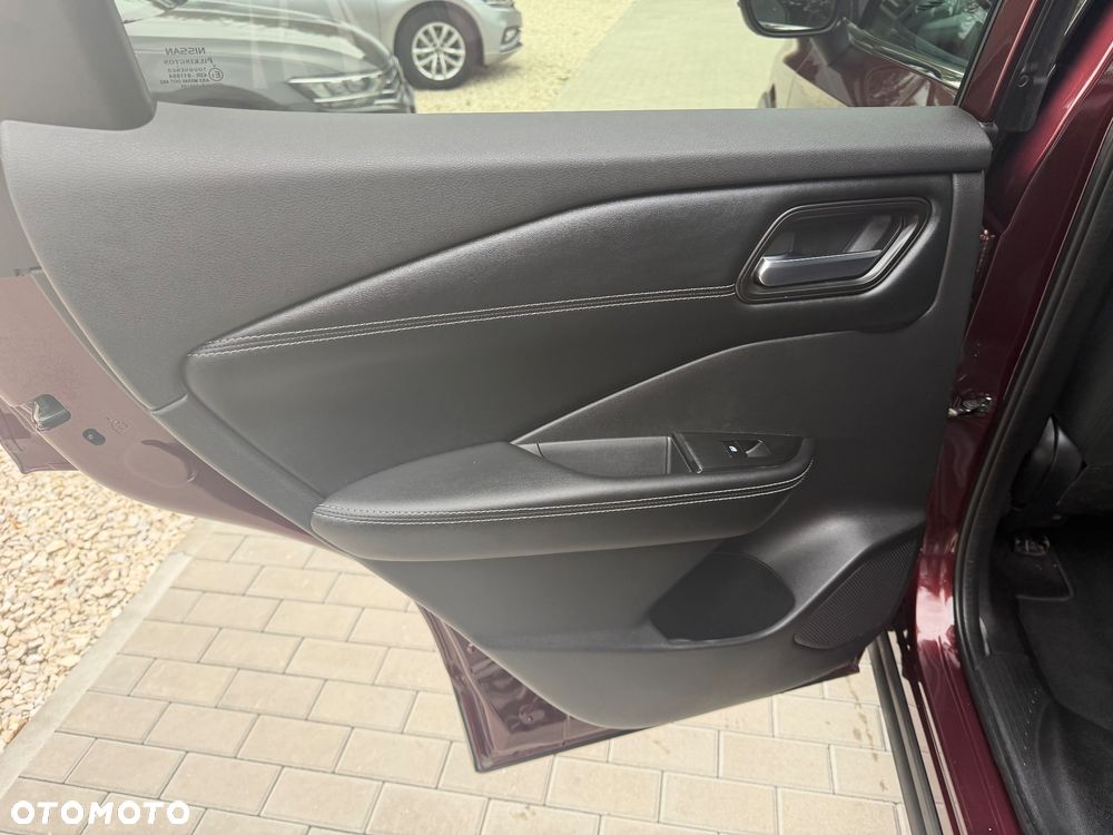 Nissan Qashqai 1.3 DIG-T mHEV N-Connecta - 29