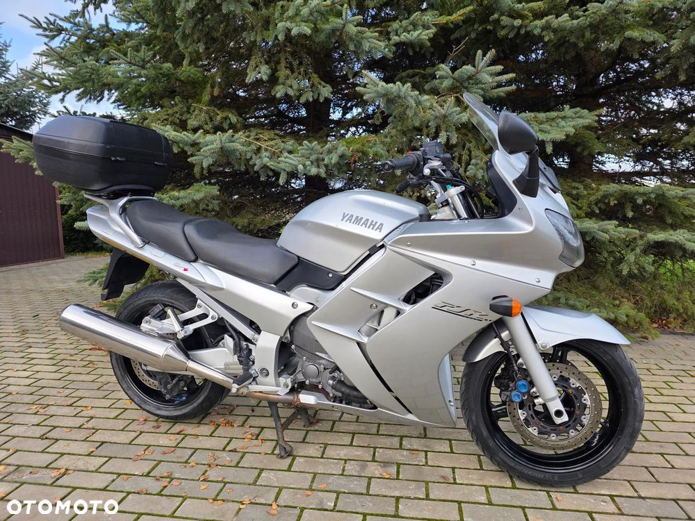 Yamaha FJR - 26