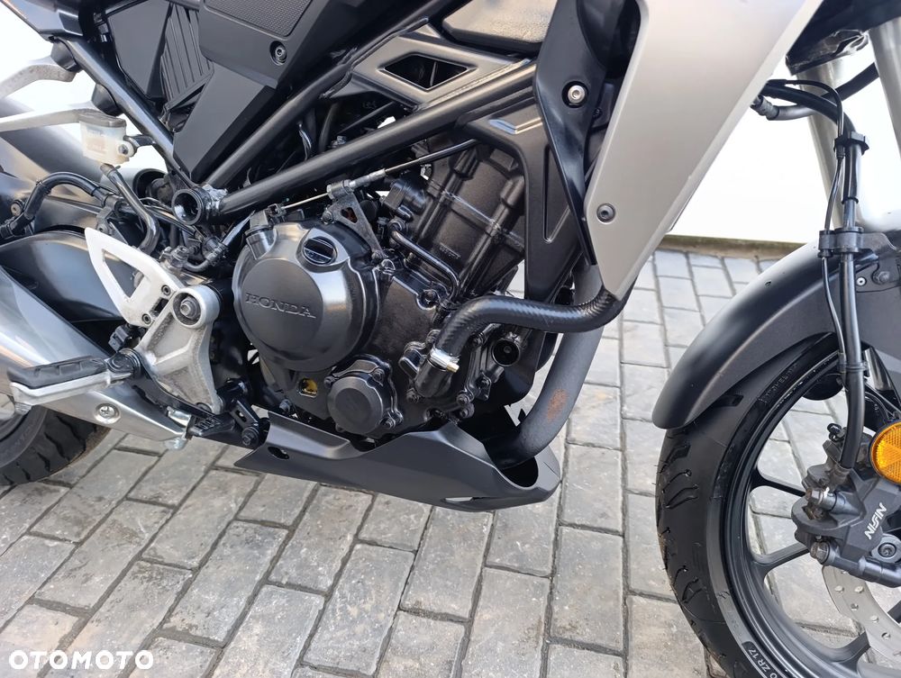 Honda CB - 25