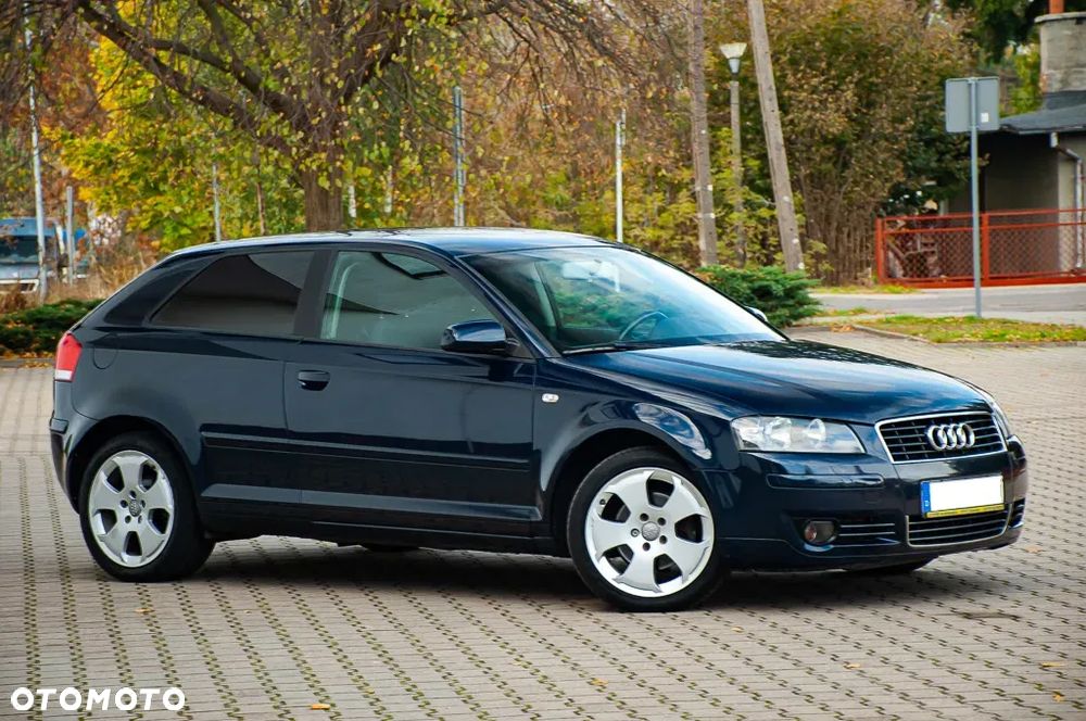 Audi A3 3-drzwiowe 2.0 FSI Attraction - 5