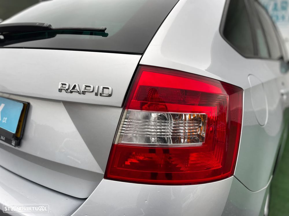 Skoda Rapid Spaceback 1.4 TDi Ambition - 23