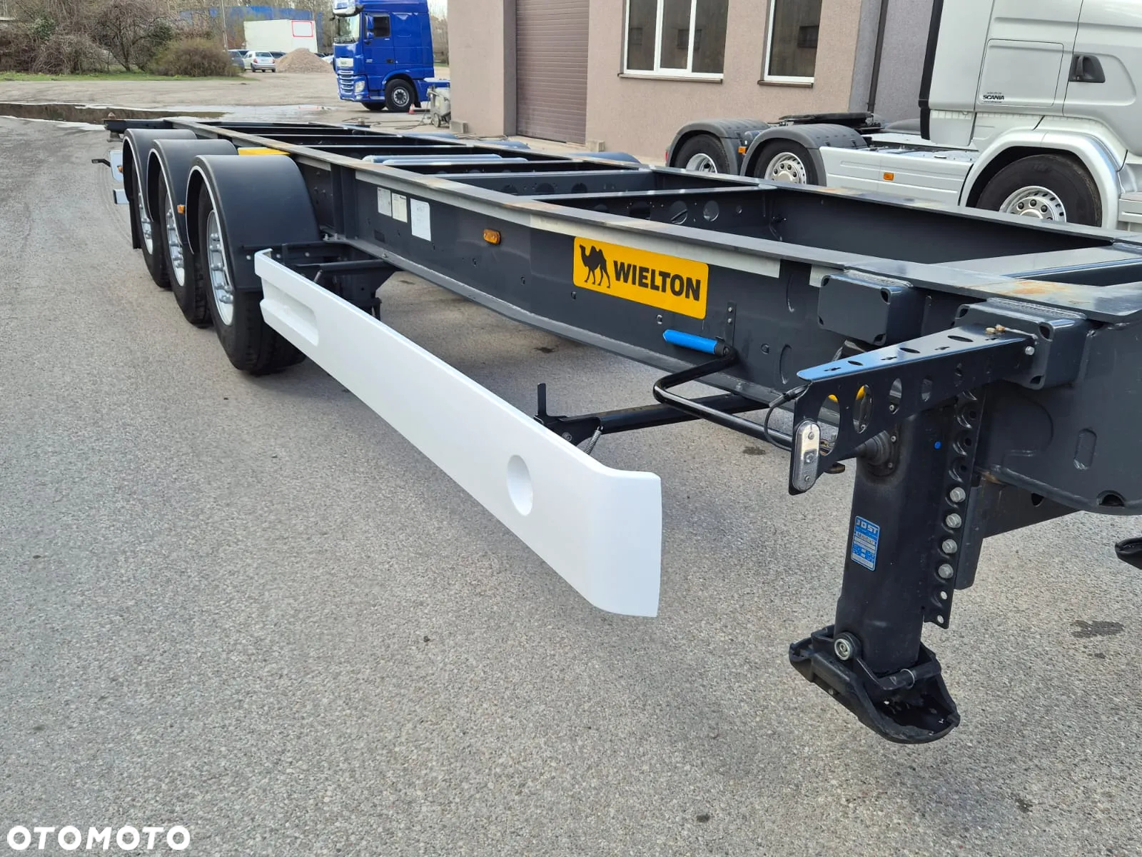 Wielton Podkontenerowa - 21