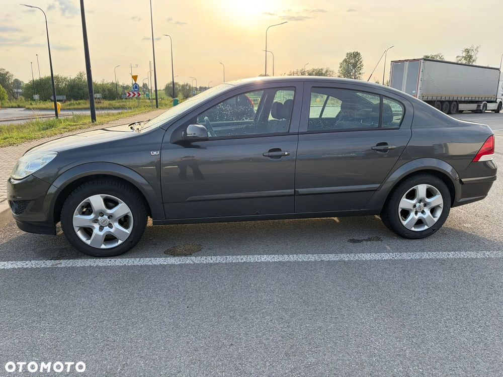 Opel Astra 1.6 Enjoy - 7