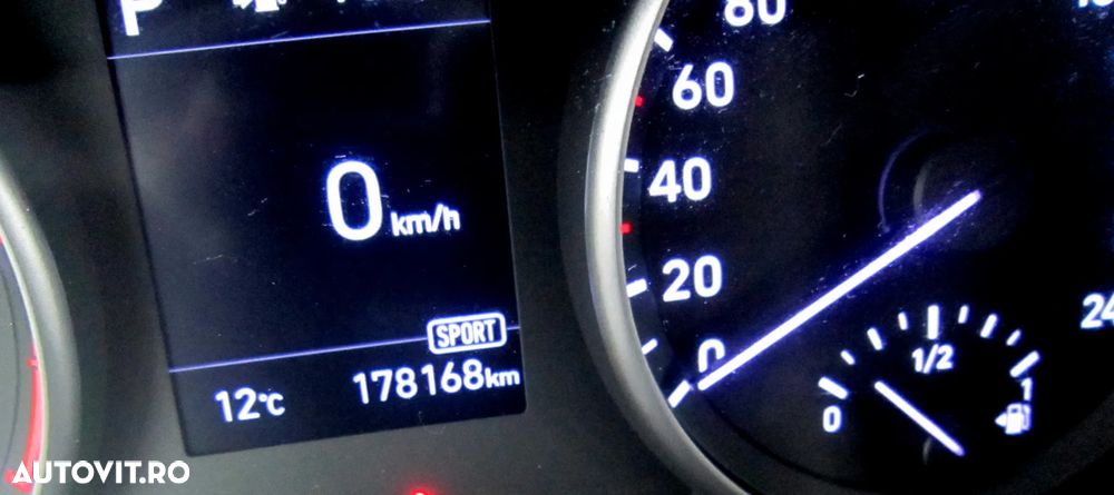 Hyundai i30 Kombi 1.6 CRDI DCT Select - 13