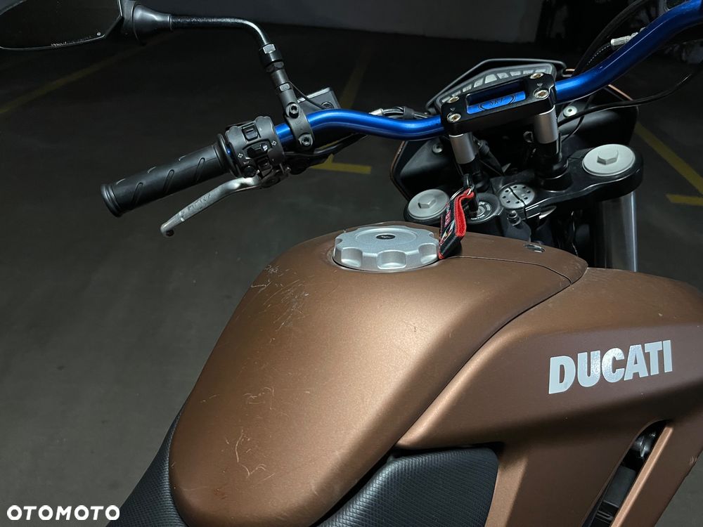 Ducati Hypermotard - 16
