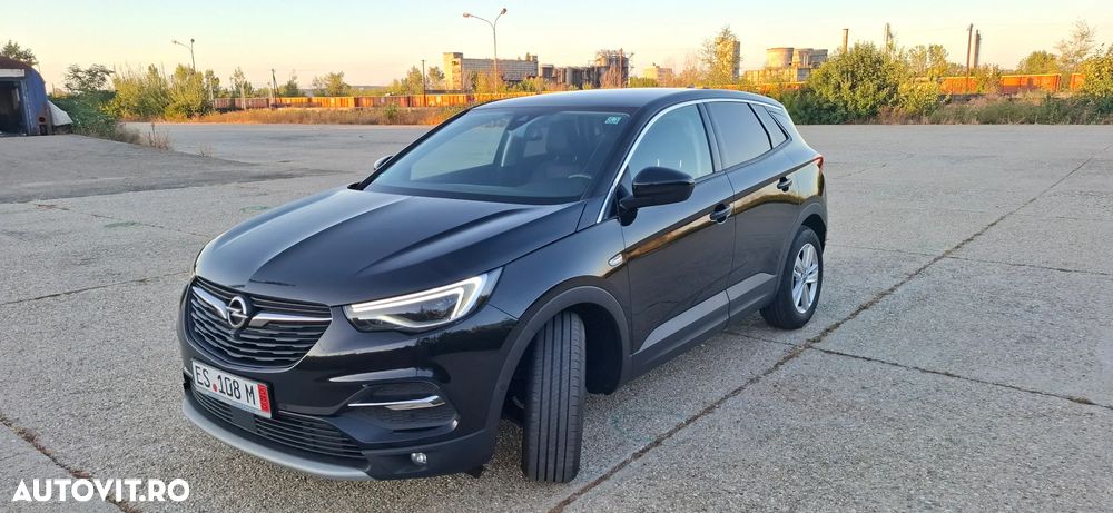 Opel Grandland X 1.5 START/STOP Elegance - 2