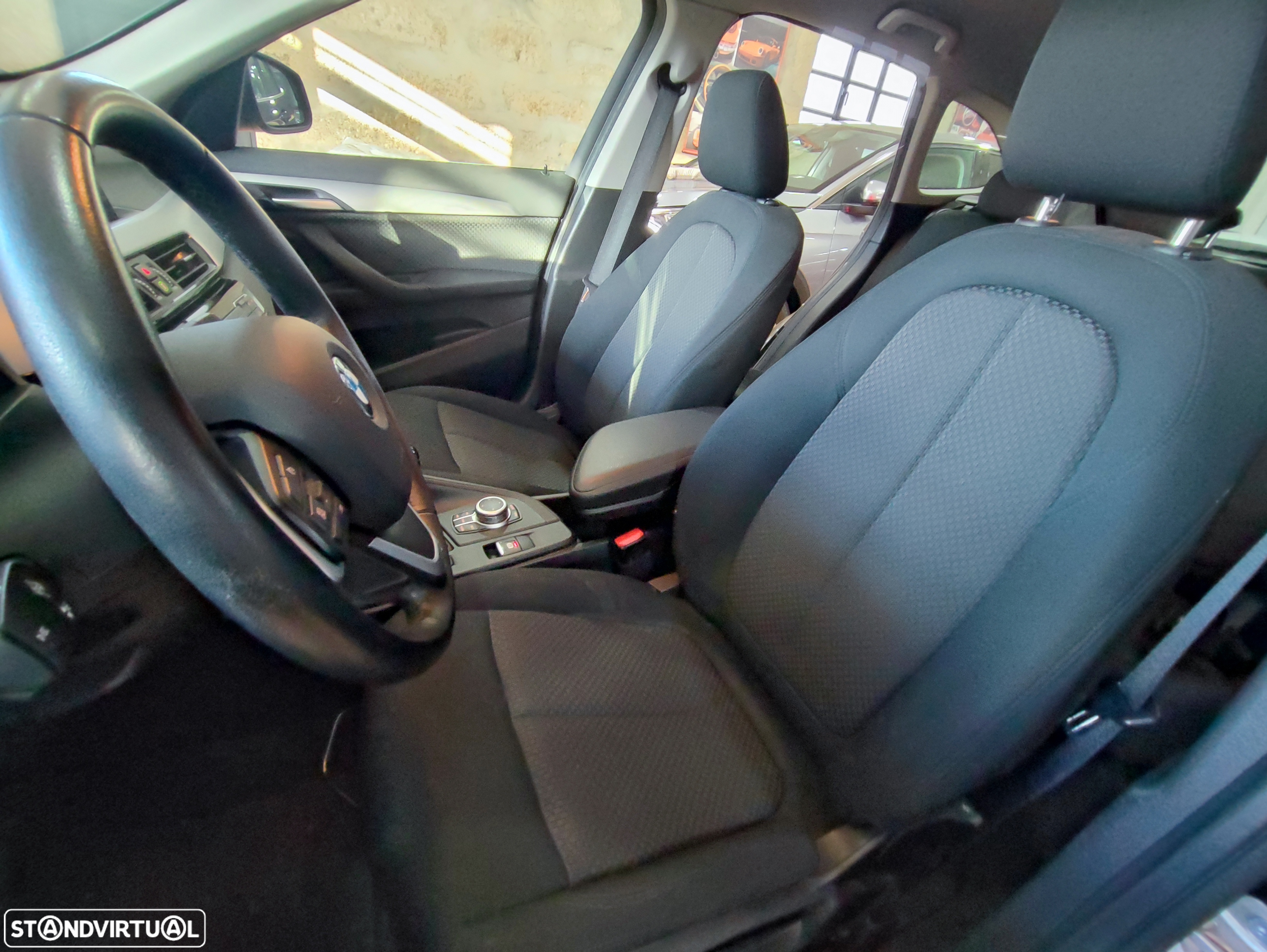BMW X1 16 d sDrive Advantage - 14