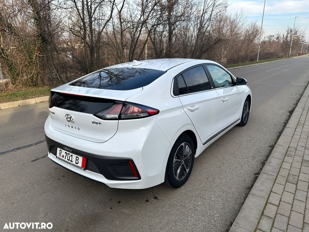 Hyundai IONIQ Plug-in-Hybrid 1.6 GDI Premium - 4
