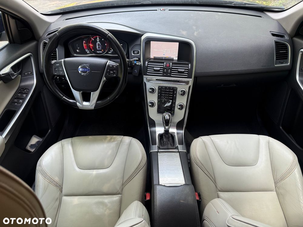 Volvo XC 60 D4 Drive-E Ocean Race - 35