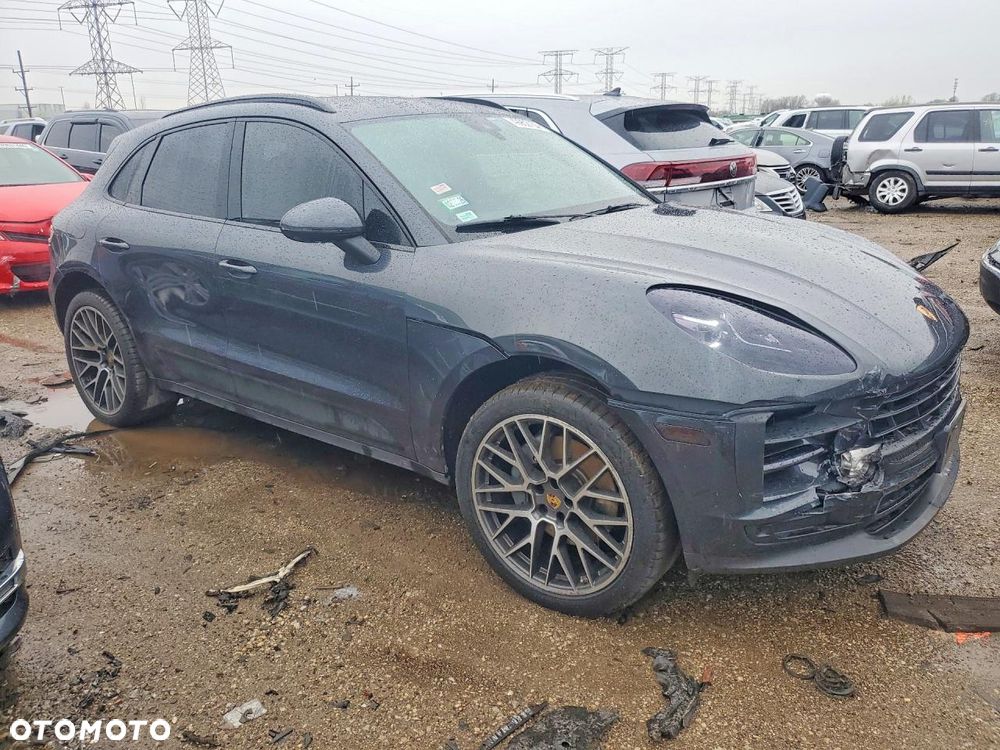 Porsche Macan - 3