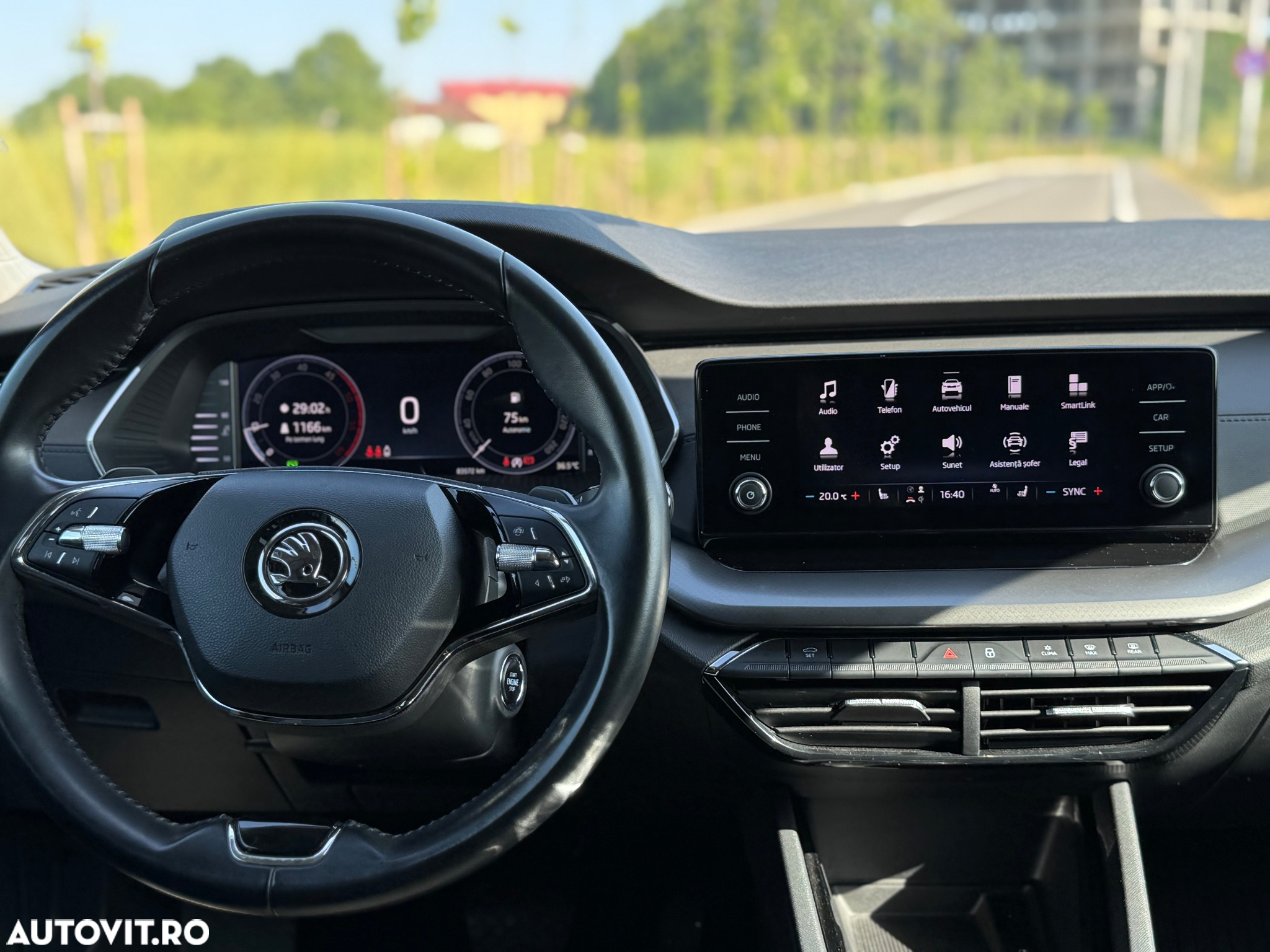 Skoda Octavia Combi 2.0 TDI DSG Ambition - 9
