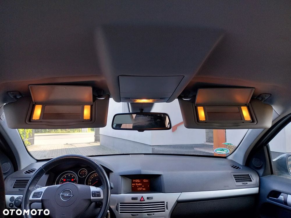Opel Astra 1.6 Caravan Edition - 12