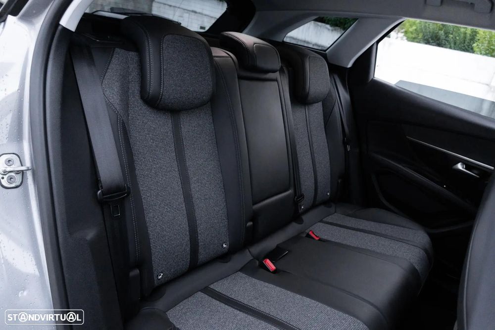 Peugeot 3008 1.6 BlueHDi GT Line - 24
