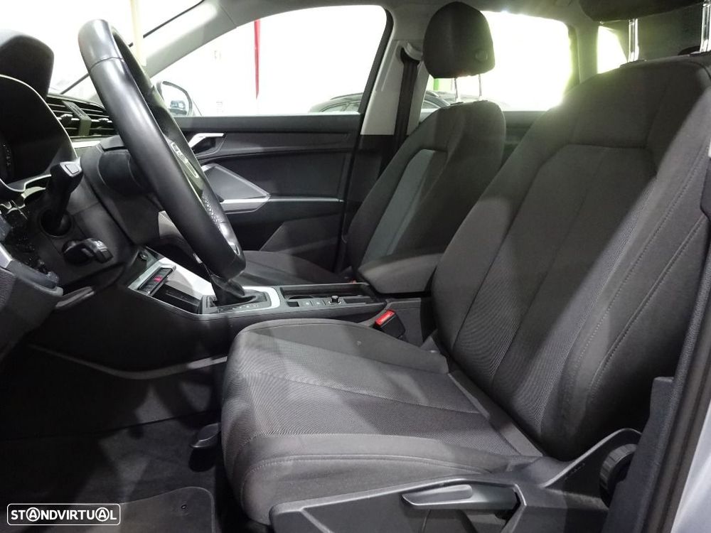 Audi Q3 45 TFSIe S tronic - 13