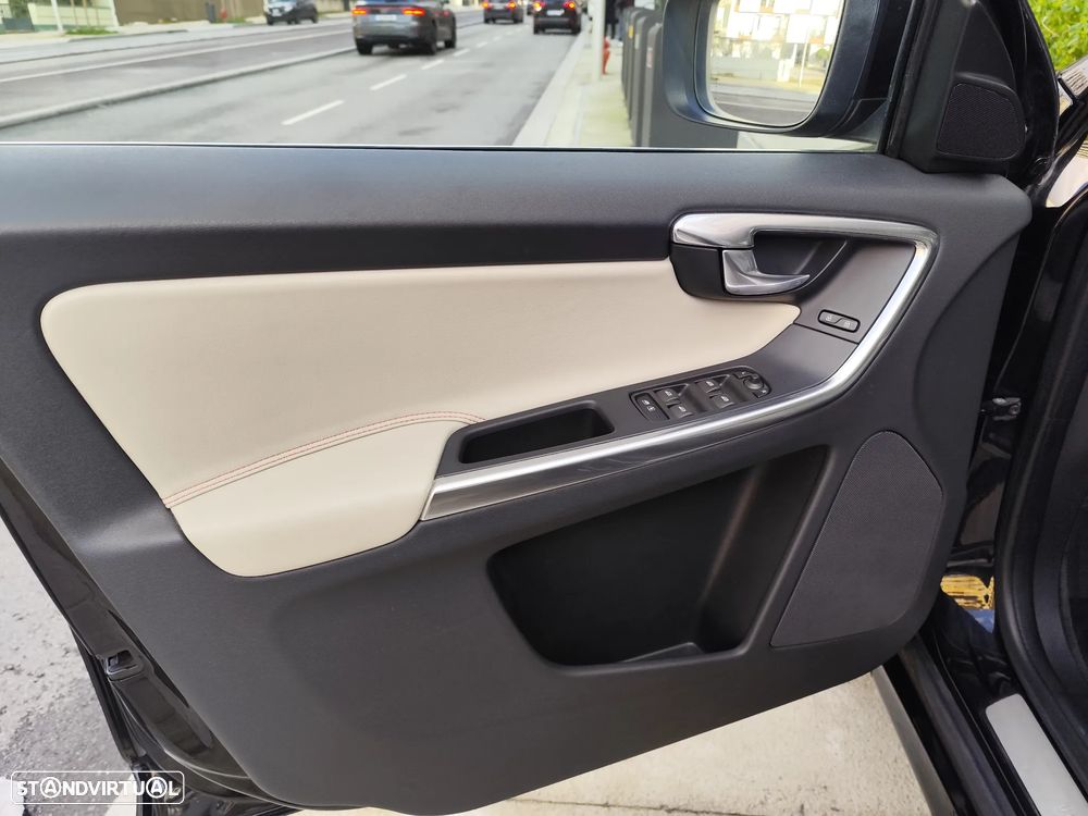 Volvo XC 60 2.0 D3 VOR - 8